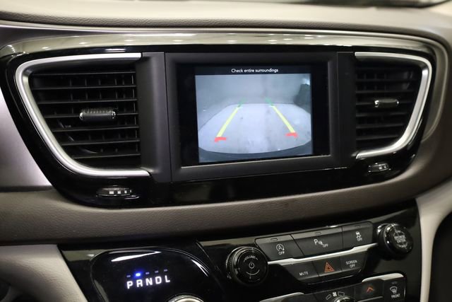 Used 2018 Chrysler Pacifica Touring Plus image 23