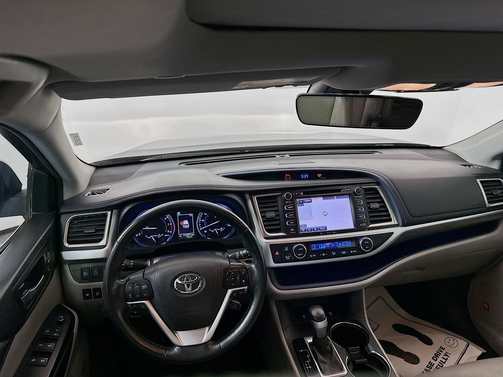Used 2018 Toyota Highlander Limited Platinum AWD/4WD image 24