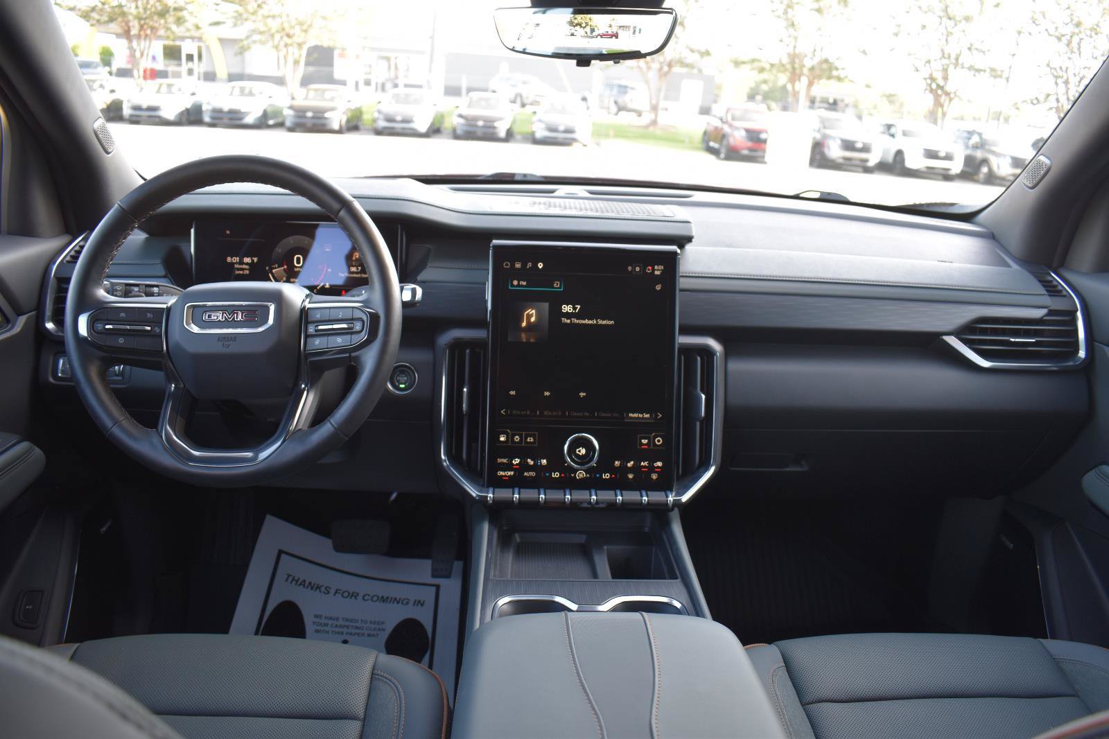 Used 2026 GMC Acadia AT4 w/ Luxury Package AWD/4WD image 31