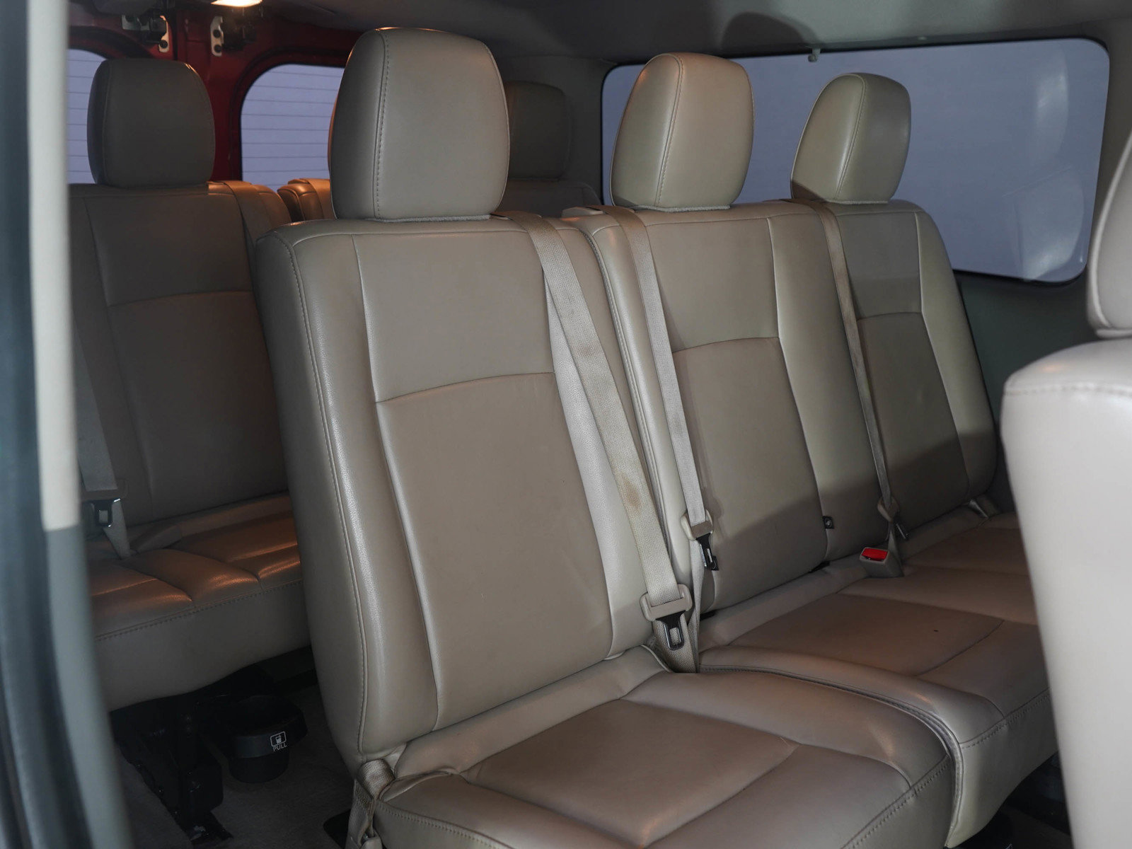 Used 2019 Nissan NV 3500 SL RWD image 14