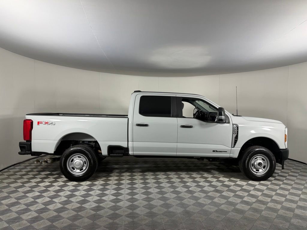 Used 2025 Ford F250 XL w/ FX4 Off-Road Package image 5
