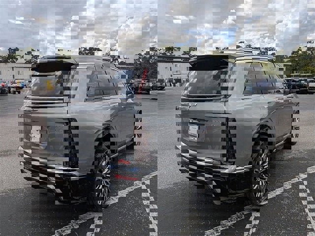 New 2026 Cadillac Vistiq Premium Luxury image 5