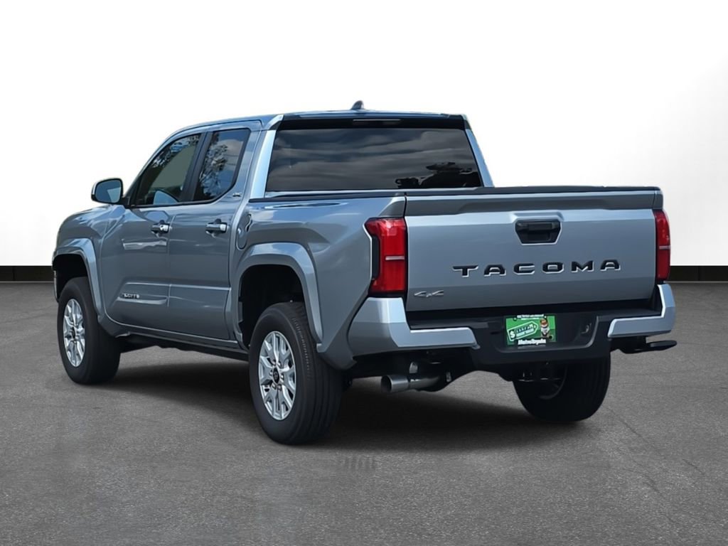 Used 2025 Toyota Tacoma SR5 image 8