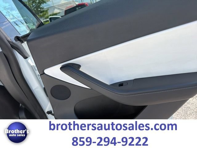 Used 2021 Tesla Model Y Performance AWD/4WD image 30