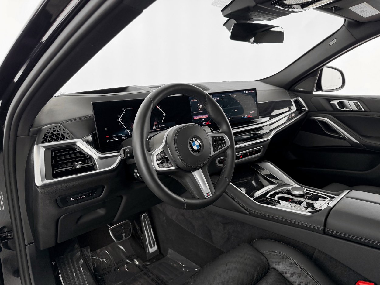Used 2026 BMW X6 xDrive40i w/ Climate Comfort Package image 15