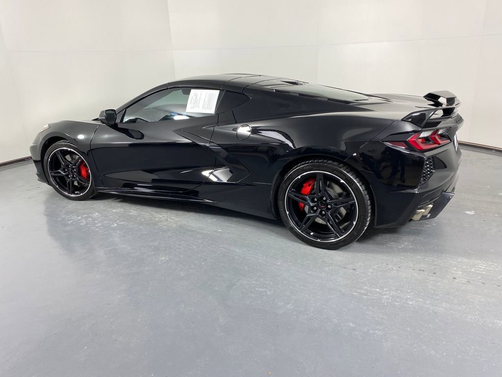 Used 2021 Chevrolet Corvette Stingray Premium Cpe w/ Z51 Performance Package image 4
