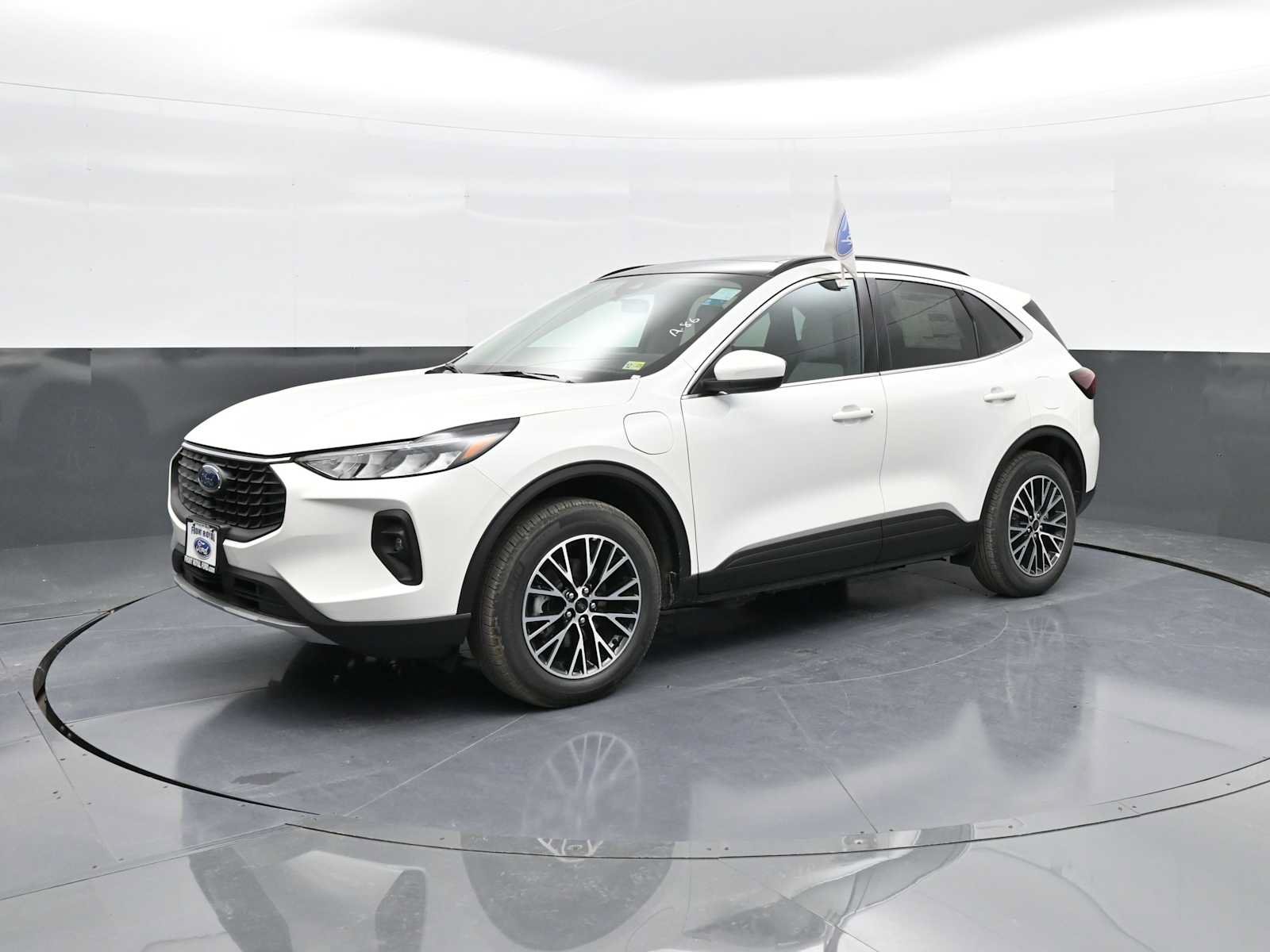 New 2025 Ford Escape SE FWD image 4