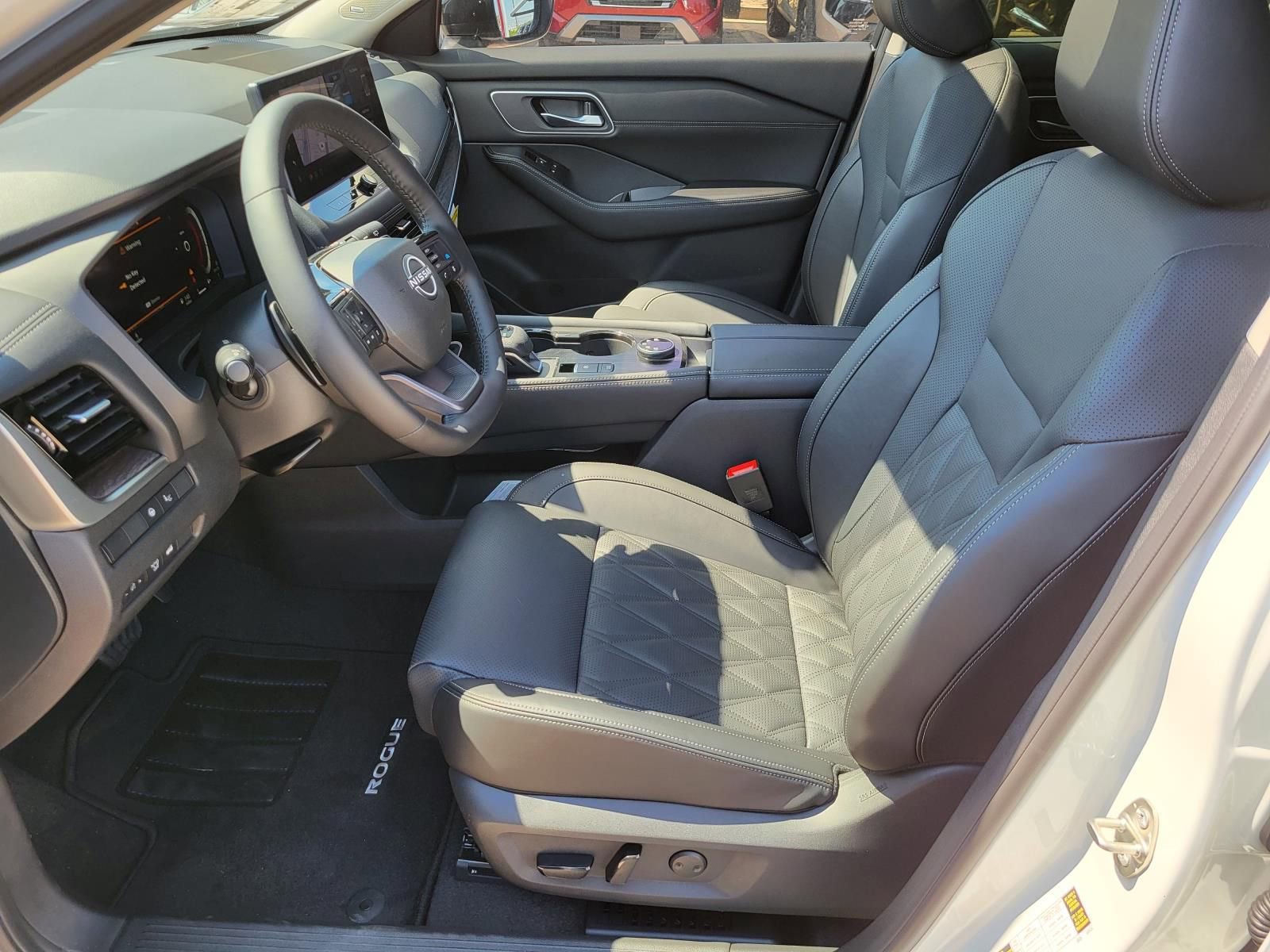 New 2026 Nissan Rogue Platinum image 19