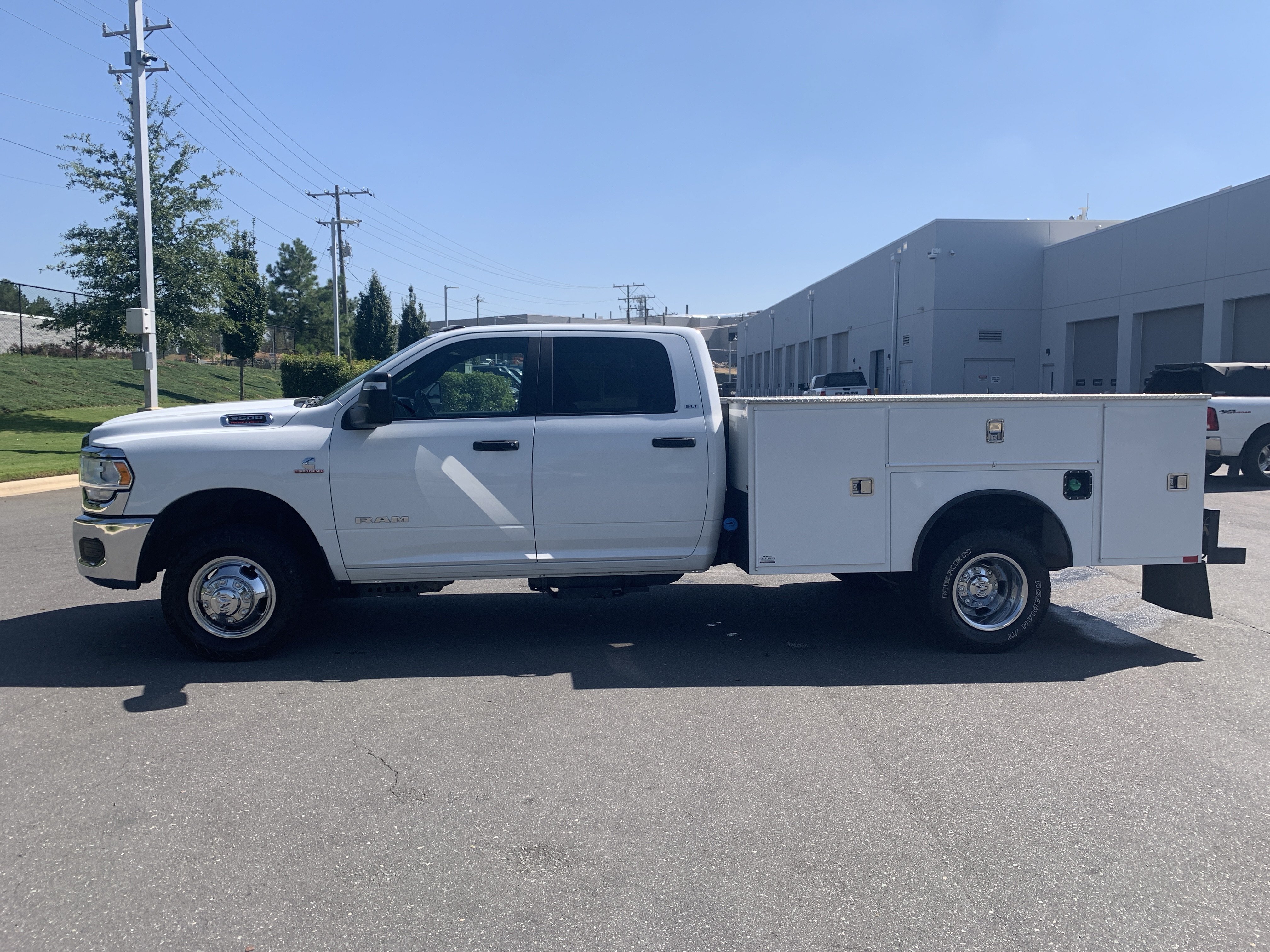 Used 2024 RAM 3500 SLT w/ Quick Order Package 2YG SLT AWD/4WD image 7