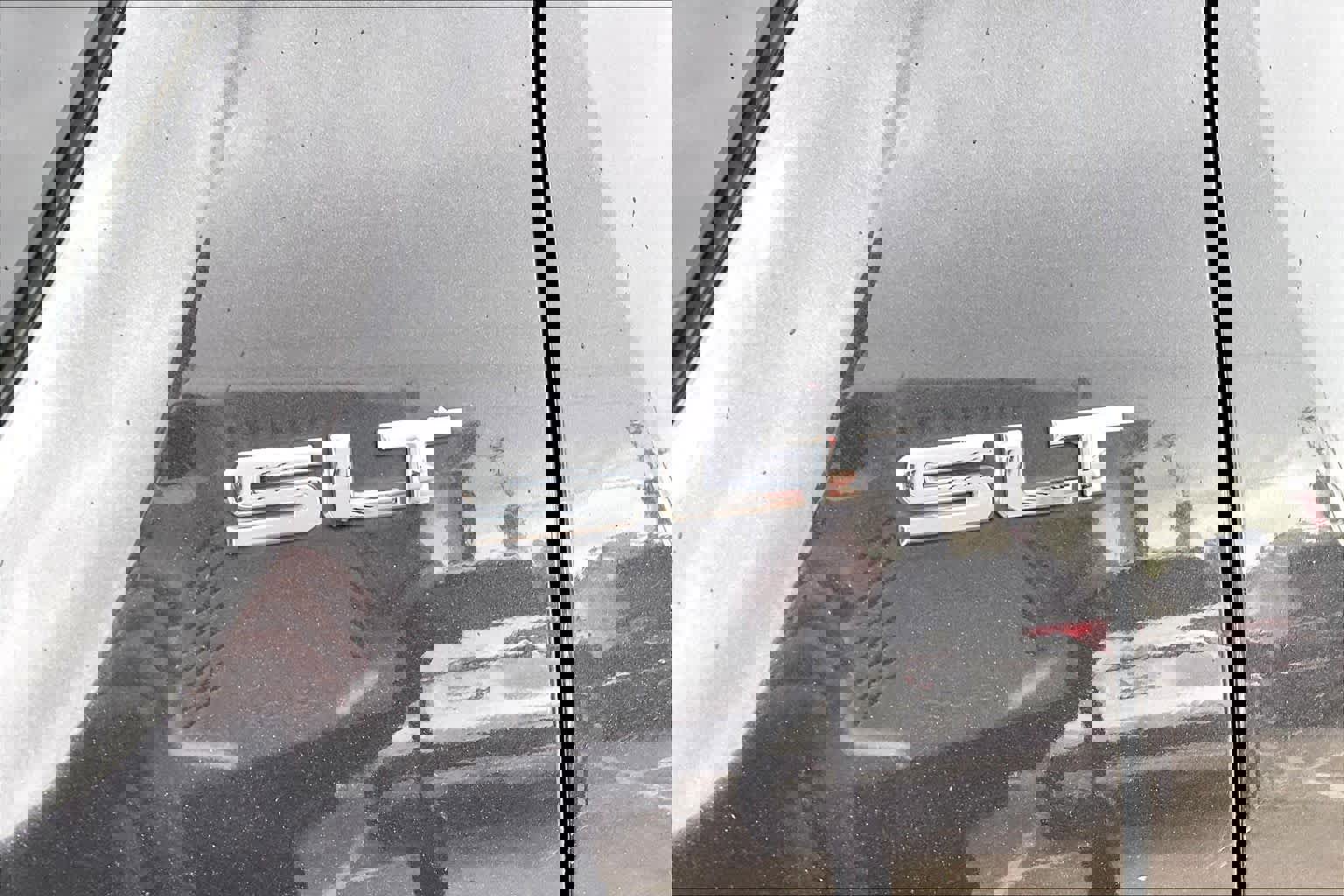 Used 2015 GMC Terrain SLT image 9