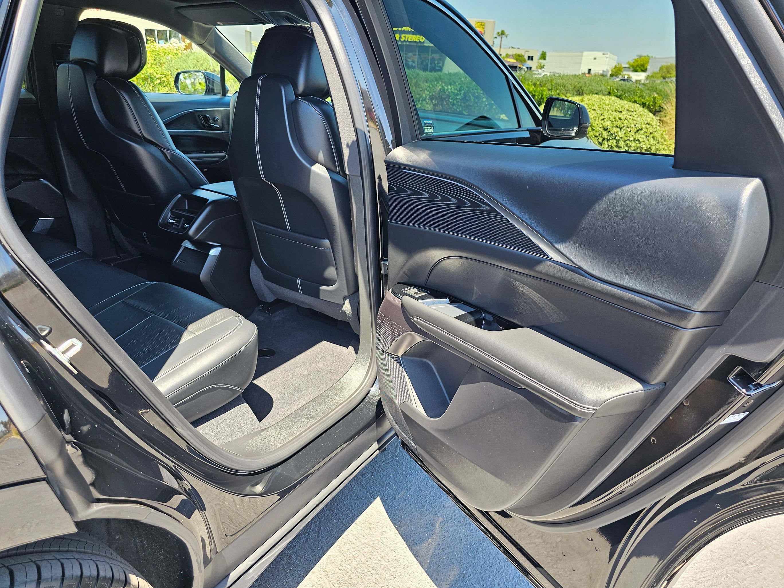 Used 2024 Cadillac Lyriq Luxury RWD image 26