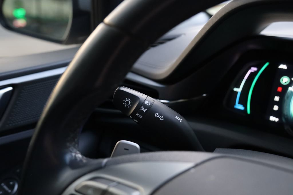 Used 2020 Hyundai Ioniq SEL image 23