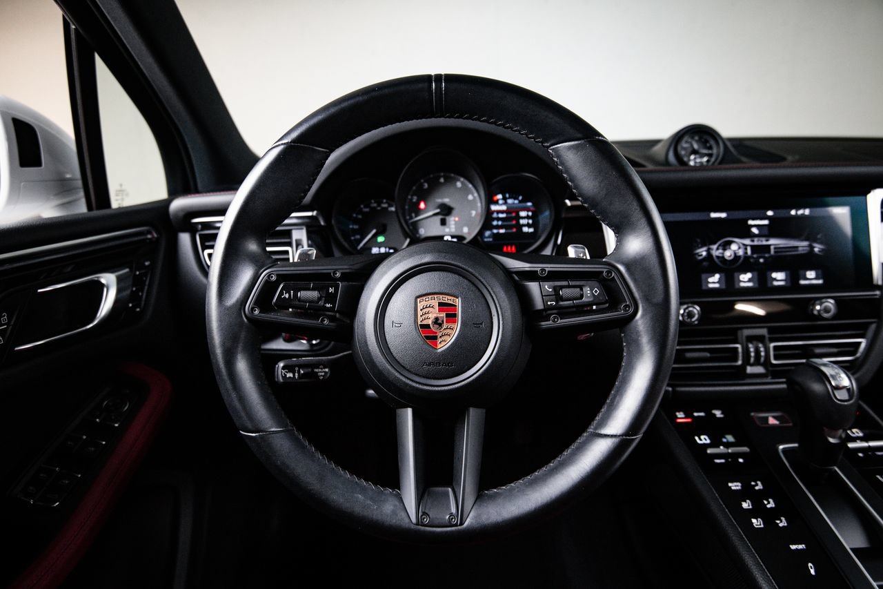 Certified 2023 Porsche Macan S AWD/4WD image 26