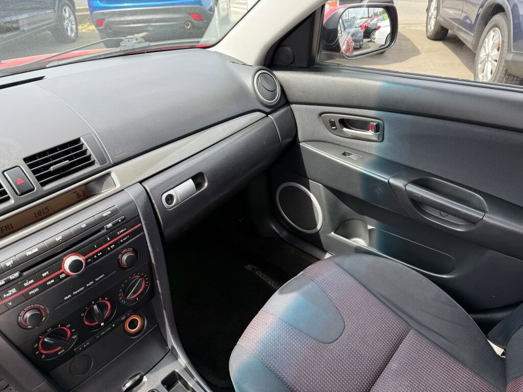 Used 2006 MAZDA MAZDA3 s image 16