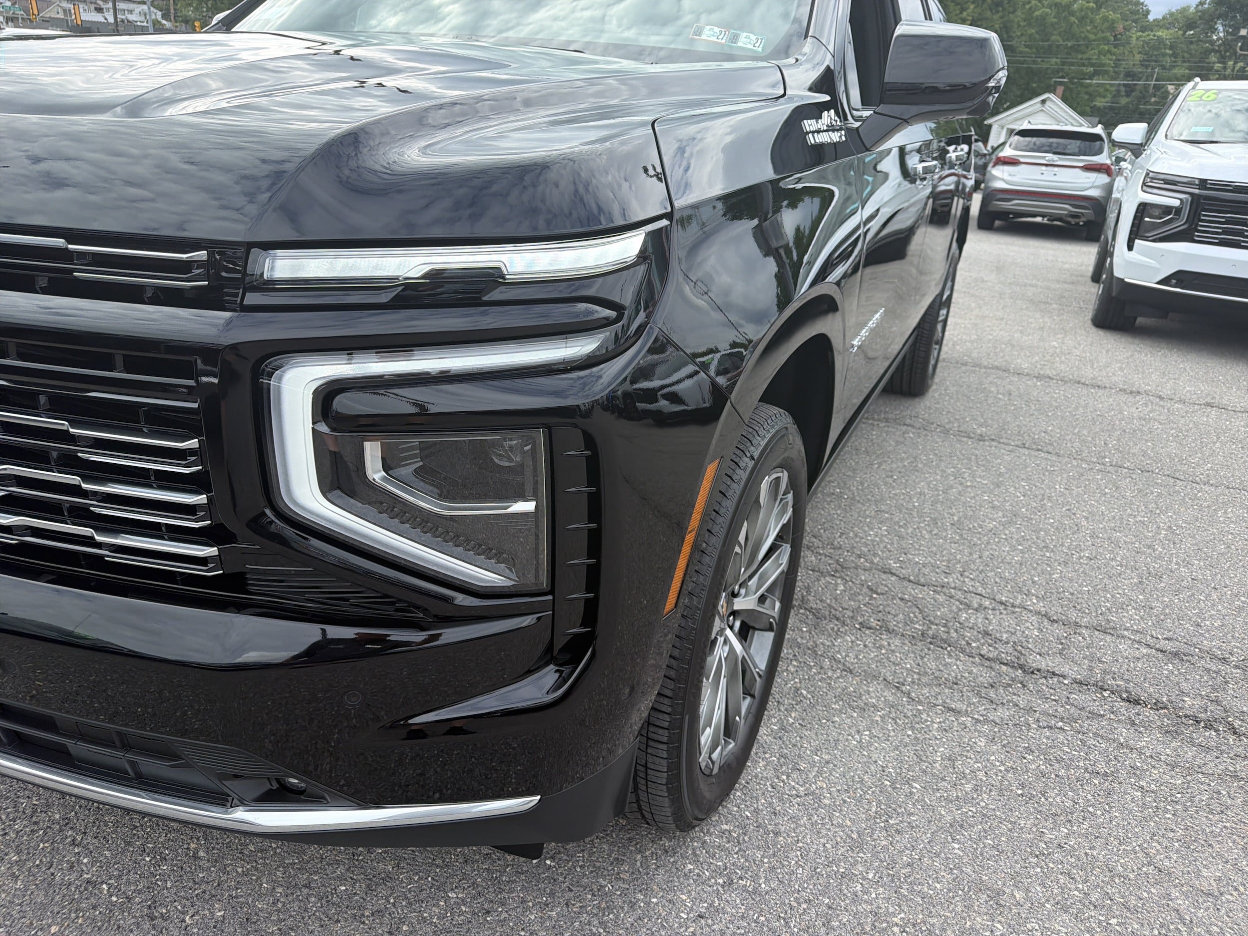 New 2026 Chevrolet Suburban High Country AWD/4WD image 11