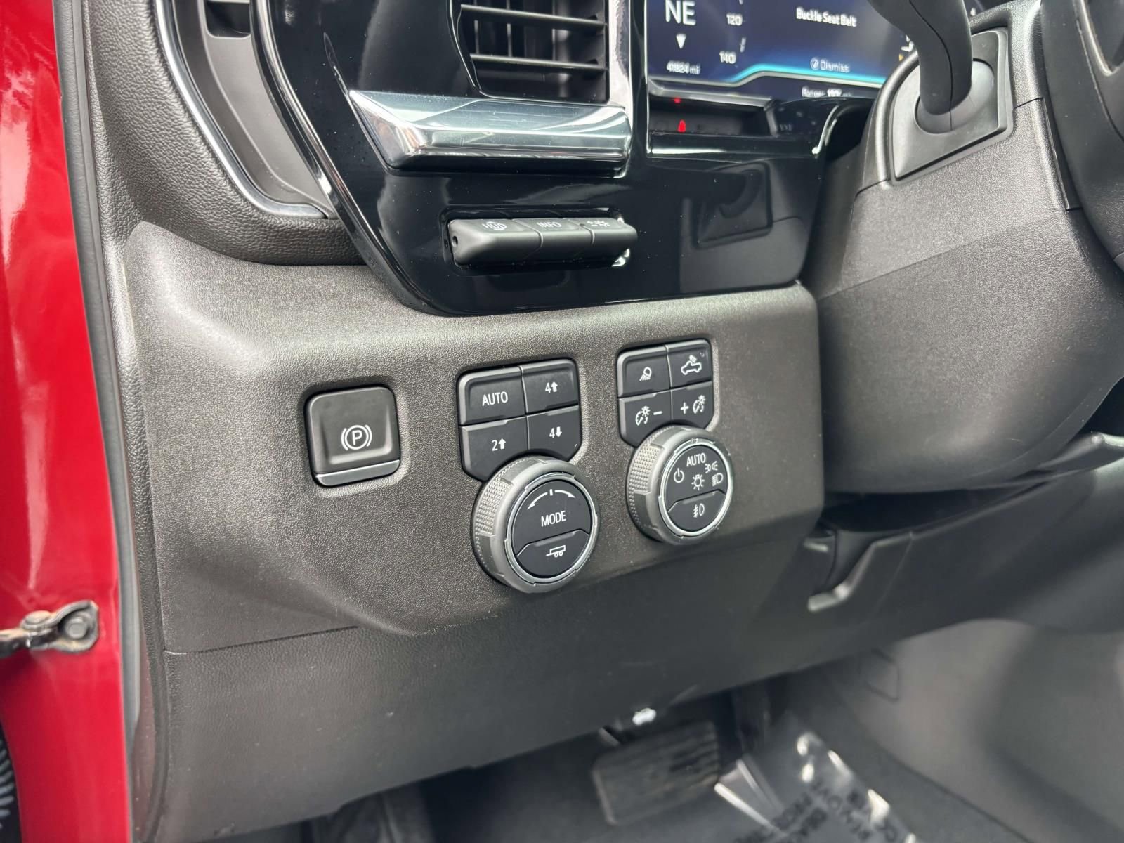 Used 2024 Chevrolet Silverado 2500 LTZ w/ LTZ Premium Package image 17