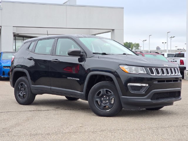 Used 2021 Jeep Compass Sport AWD/4WD image 2