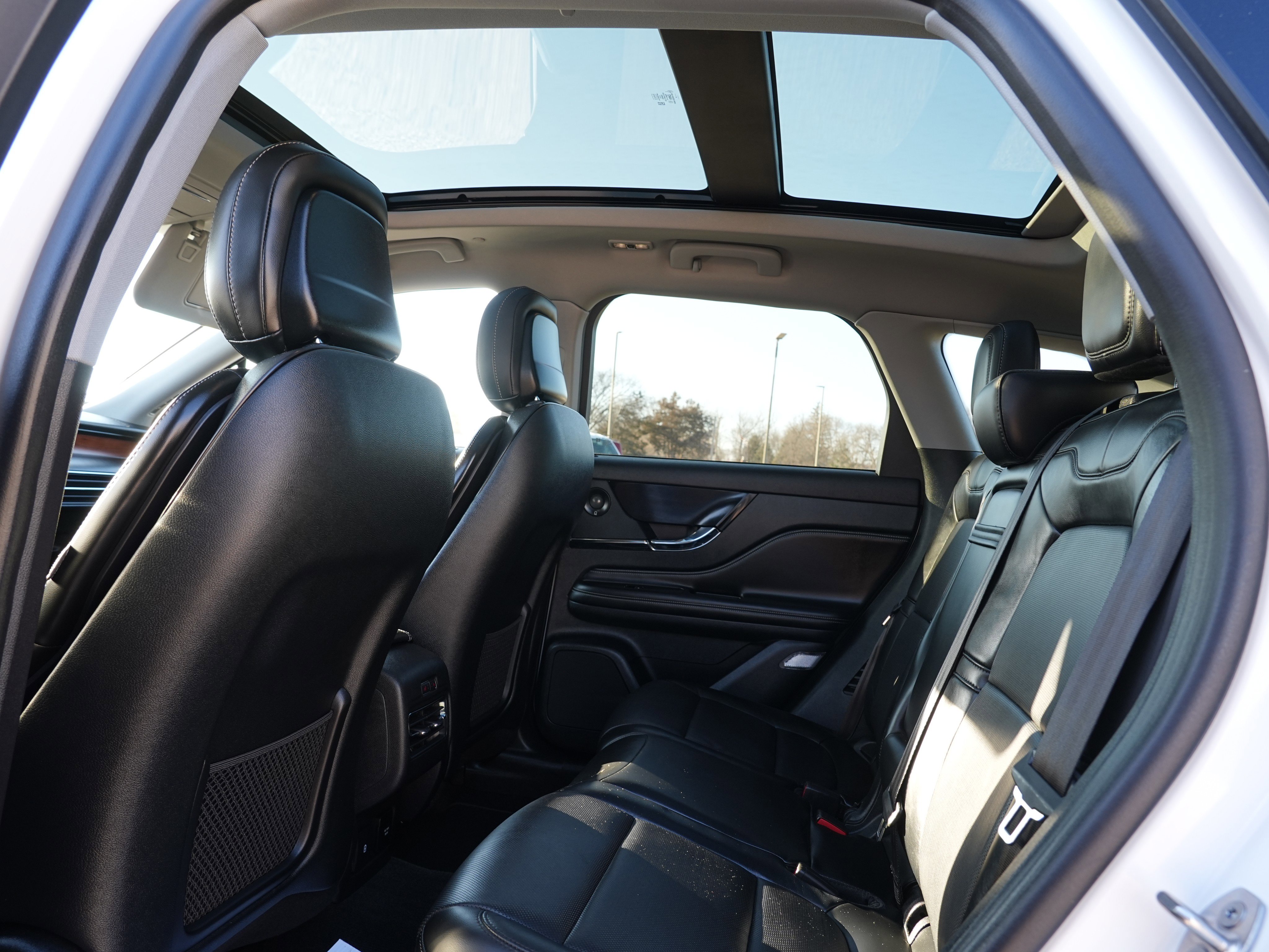 Used 2020 Lincoln Corsair Reserve w/ Equipment Group 202A image 23