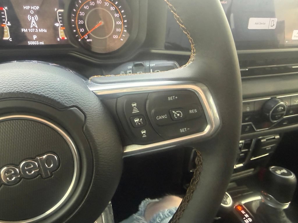 Used 2024 Jeep Wrangler Unlimited Sahara AWD/4WD image 24