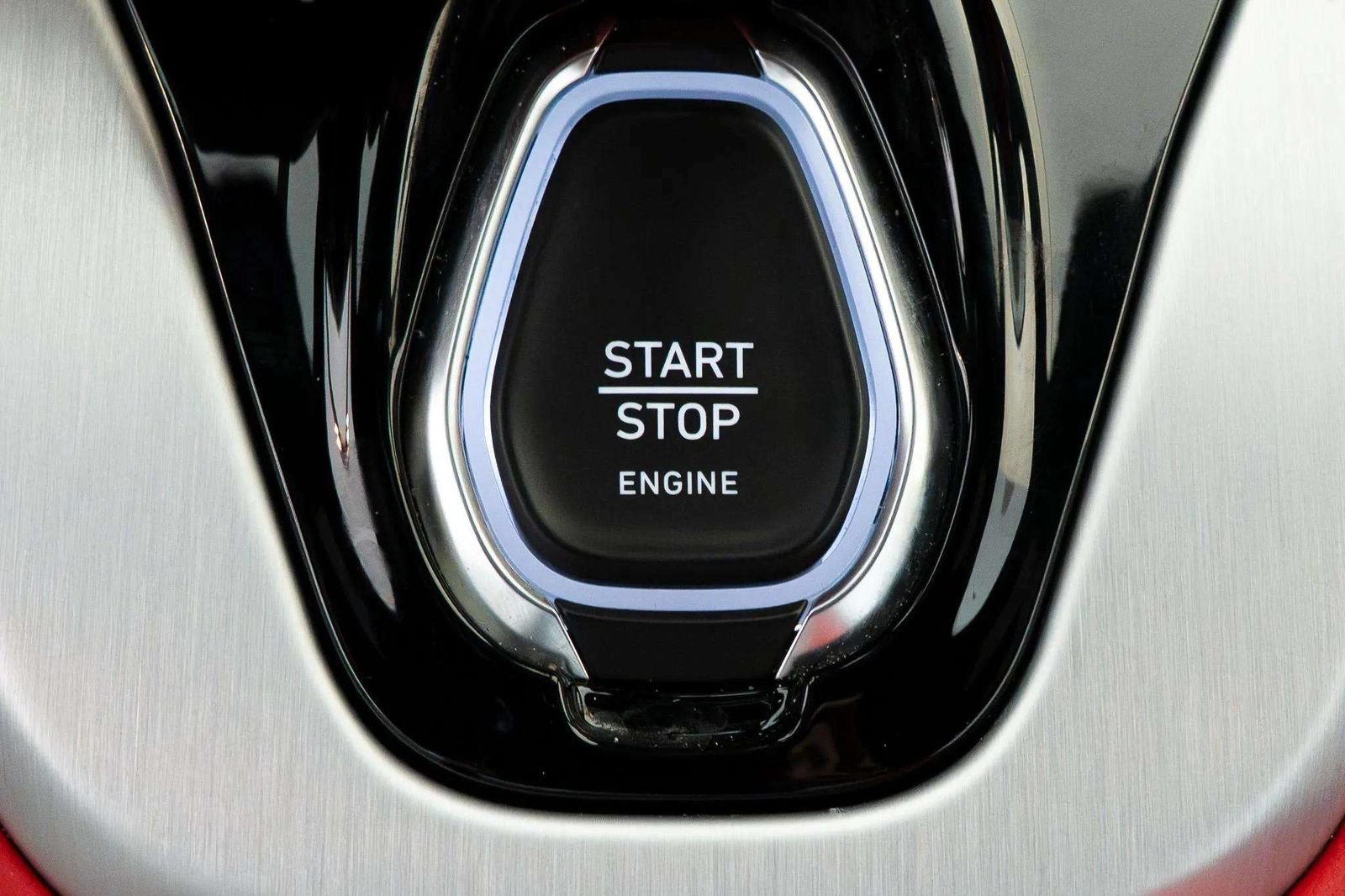 Used 2025 Lotus Emira RWD image 26