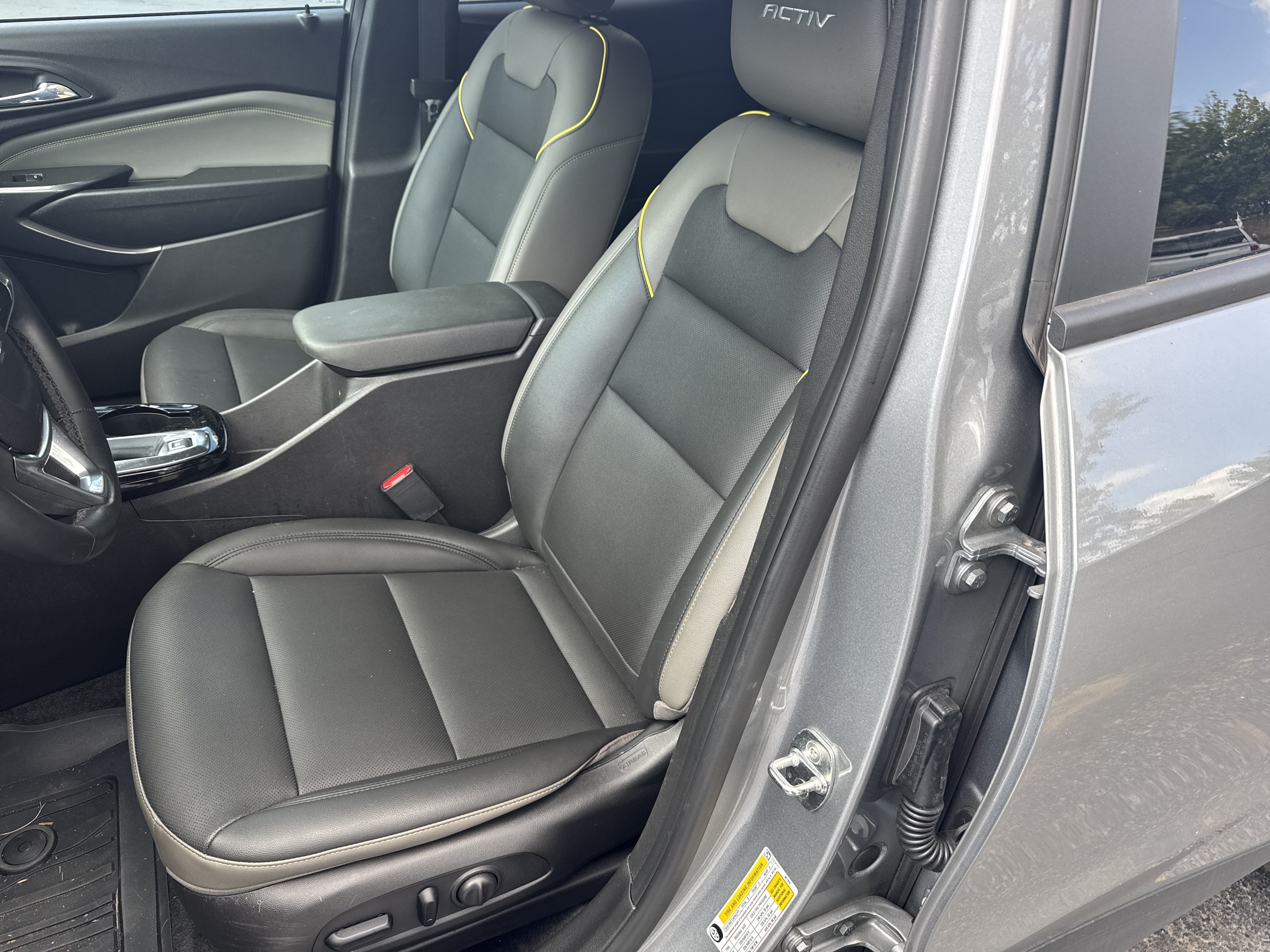 Used 2024 Chevrolet Trax ACTIV w/ Driver Confidence Package FWD image 10