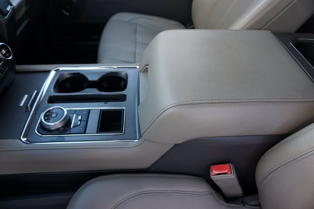 Used 2018 Ford Expedition XLT w/ Equipment Group 202A image 19