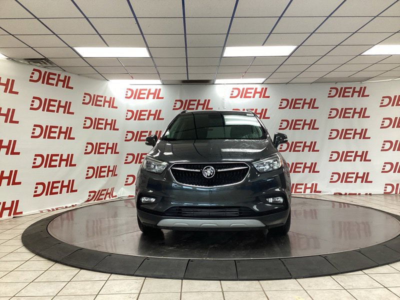 Used 2018 Buick Encore Sport Touring w/ Safety Package FWD image 2