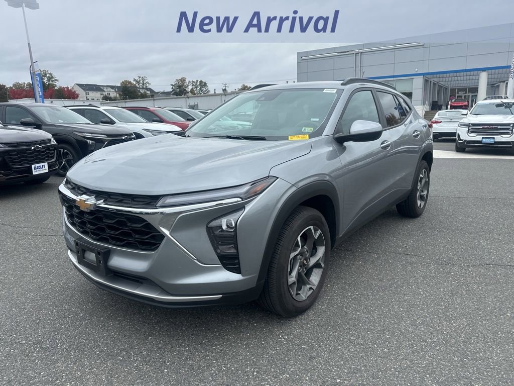 Used 2024 Chevrolet Trax LT