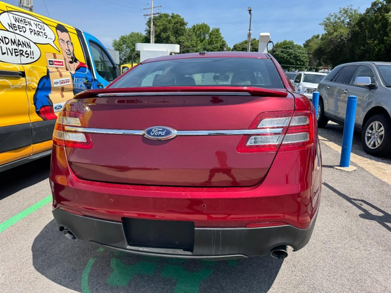 Used 2016 Ford Taurus SHO w/ Sho Performance Package AWD/4WD image 5