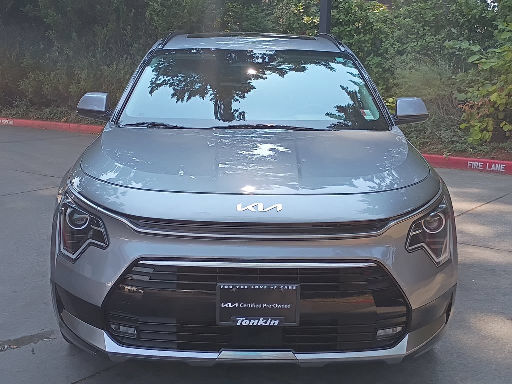 Certified 2025 Kia Niro FWD image 13