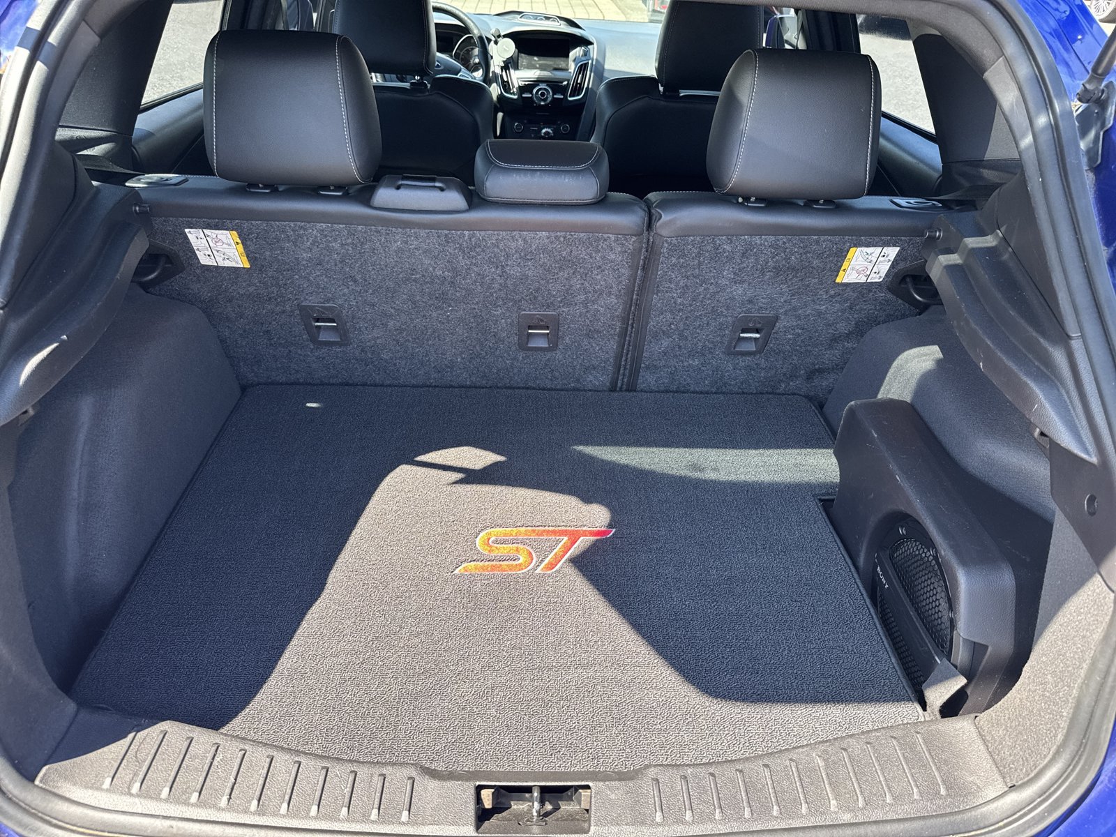 Used 2015 Ford Focus ST w/ Equipment Group 401A FWD image 13