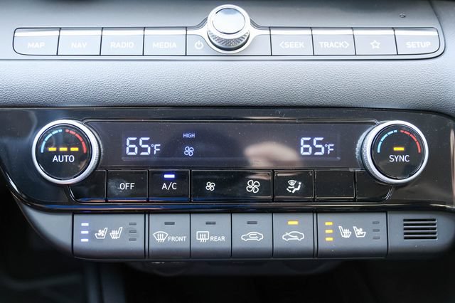 New 2026 Hyundai Elantra Limited FWD image 21