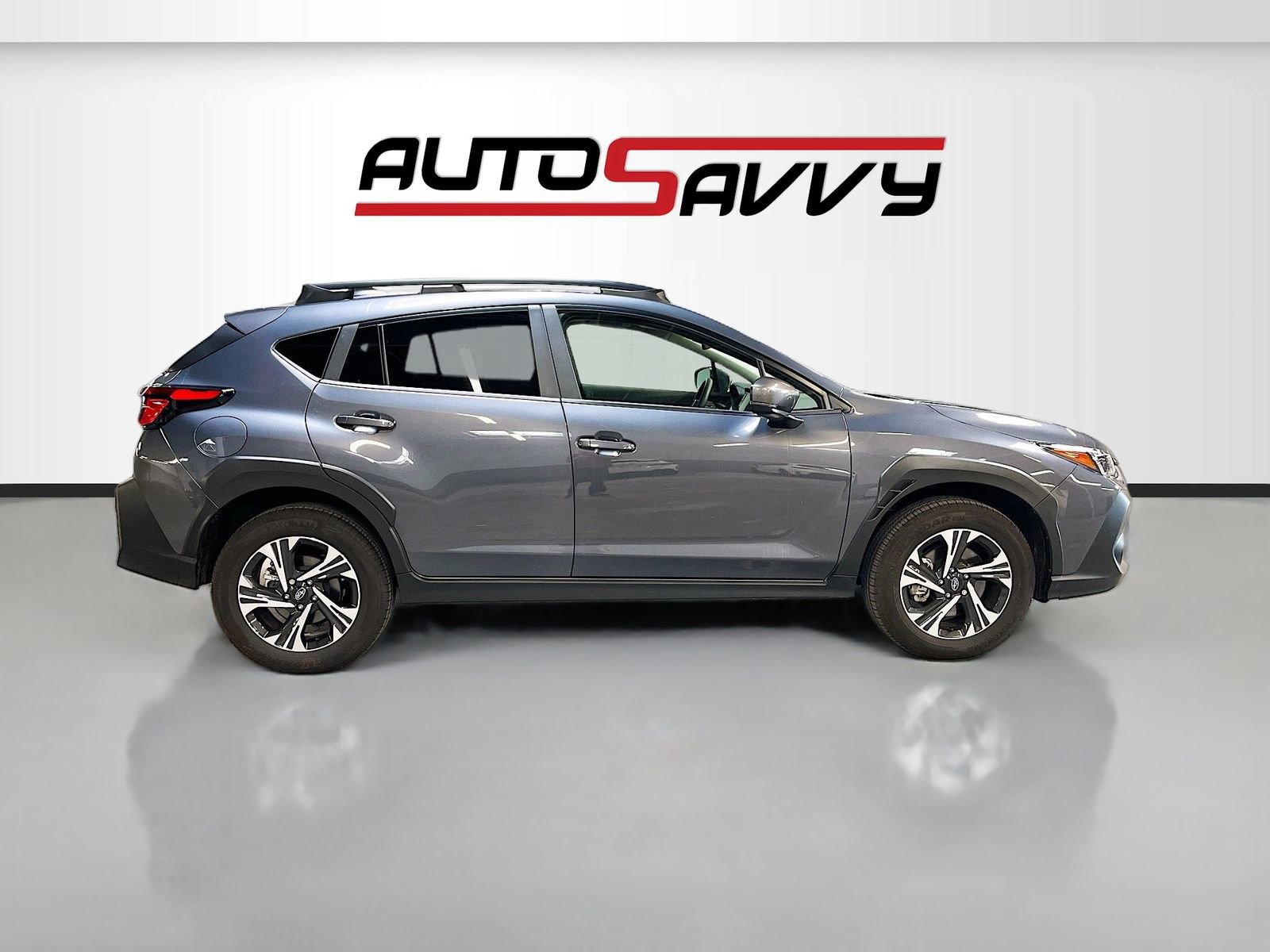 Used 2025 Subaru Crosstrek 2.0i Premium image 8
