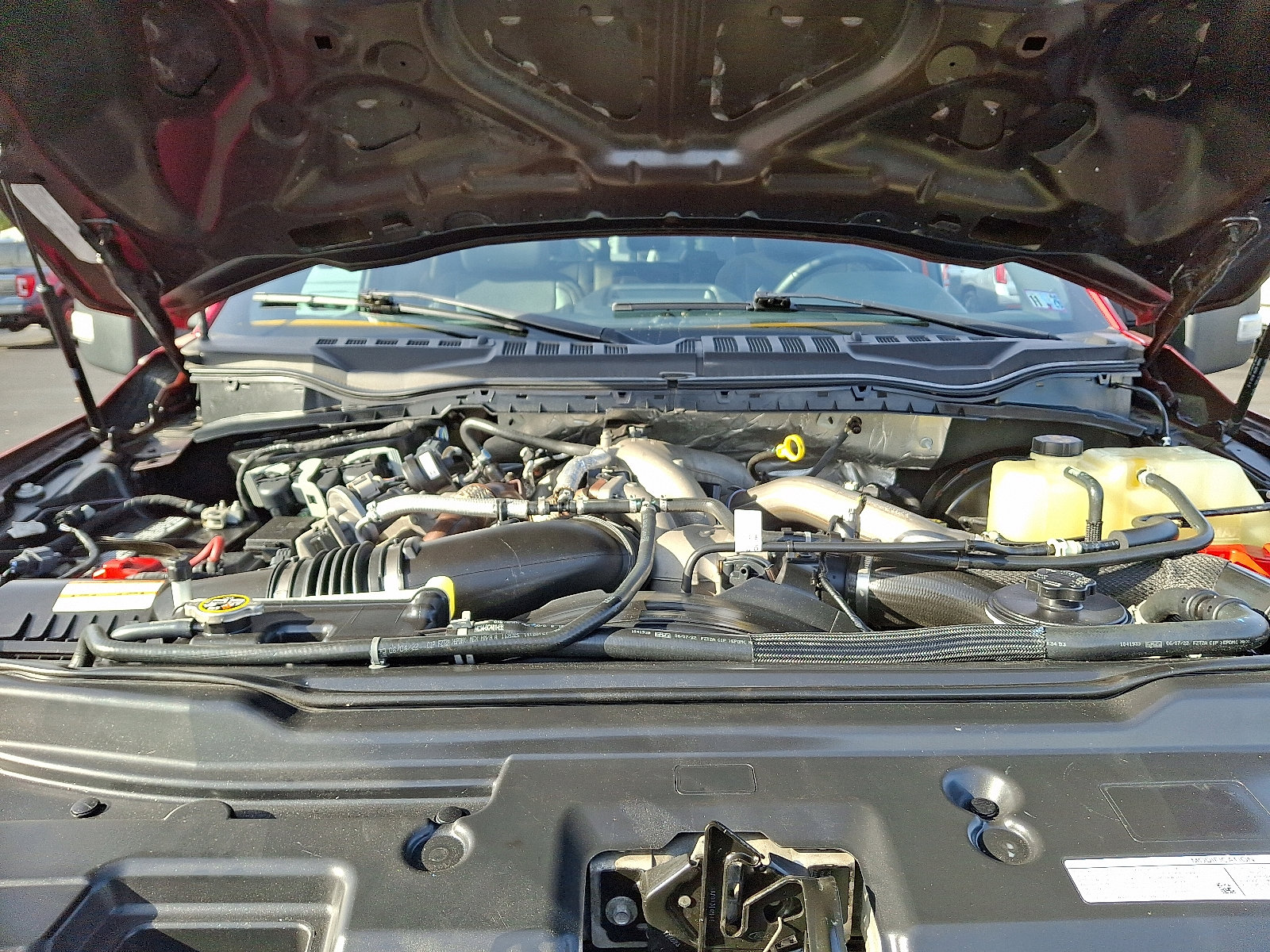 Used 2022 Ford F250 Lariat w/ Black Appearance Package image 29