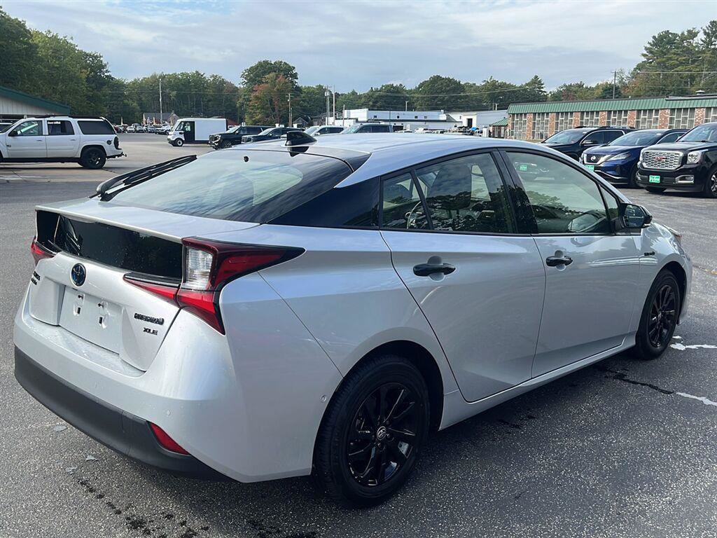 Used 2022 Toyota Prius AWD image 5