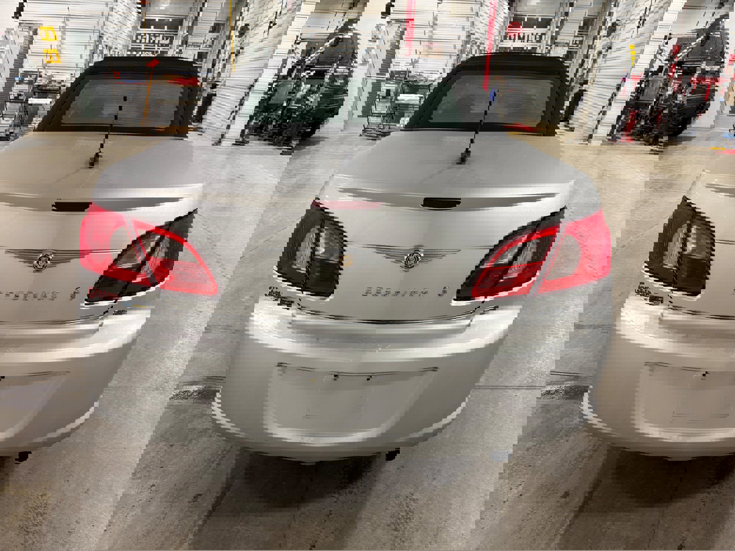 Used 2008 Chrysler Sebring Touring w/ Special Touring Group image 16