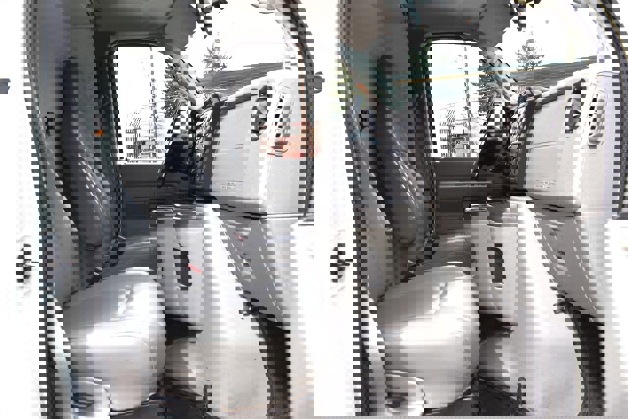 Used 2017 Ford E-350 and Econoline 350 Super Duty w/ Power Windows & Locks Group image 21