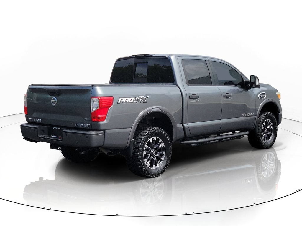 Used 2017 Nissan Titan PRO-4X w/ Pro-4x Convenience Package AWD/4WD image 3