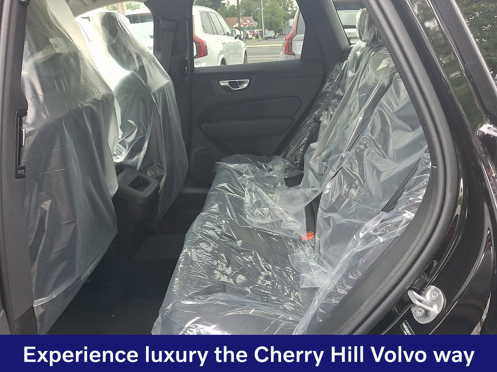 New 2027 Volvo XC60 B5 Plus AWD/4WD image 7