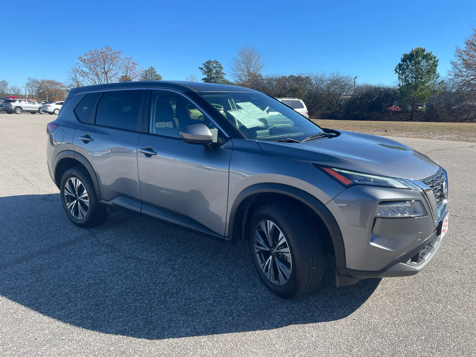 Used 2023 Nissan Rogue SV image 11