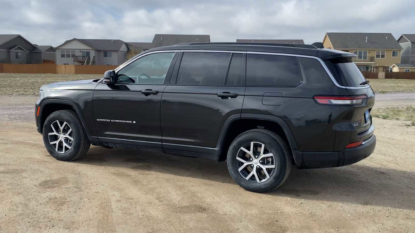 Certified 2024 Jeep Grand Cherokee L Limited image 6