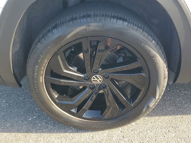 Certified 2023 Volkswagen Atlas SE w/ Panoramic Sunroof Package image 5