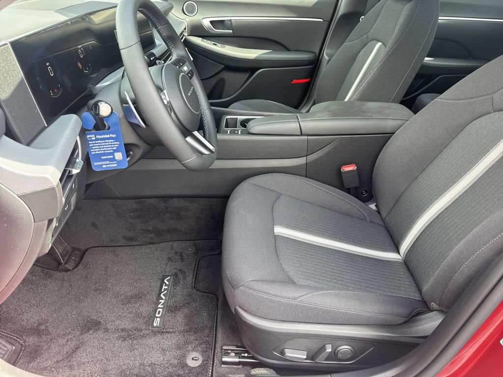 New 2026 Hyundai Sonata SEL FWD image 9