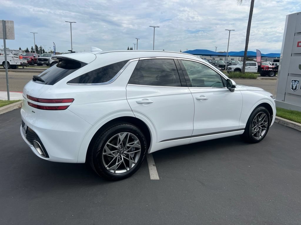 Used 2023 Genesis GV70 2.5T w/ Select Package AWD/4WD image 17
