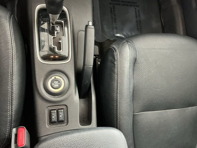 Used 2015 Mitsubishi Outlander SE AWD/4WD image 26