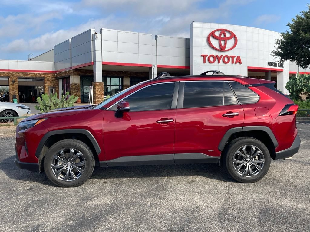 Used 2024 Toyota RAV4 Limited AWD/4WD image 8