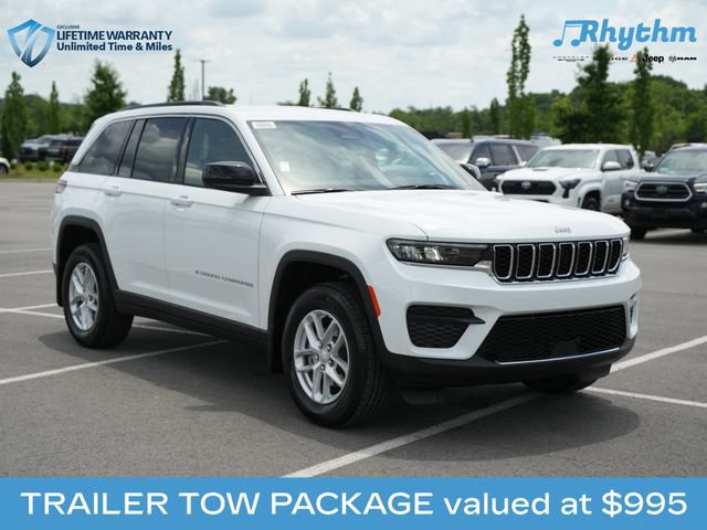 New 2026 Jeep Grand Cherokee Laredo w/ Trailer Tow Package