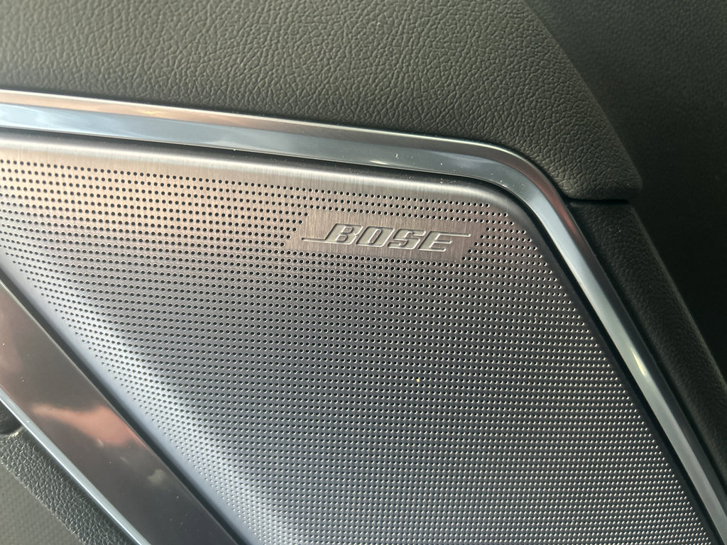 Used 2023 Chevrolet Silverado 1500 High Country w/ Technology Package image 18