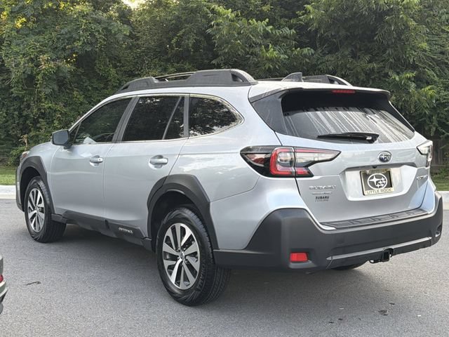 Certified 2025 Subaru Outback Premium AWD/4WD image 5