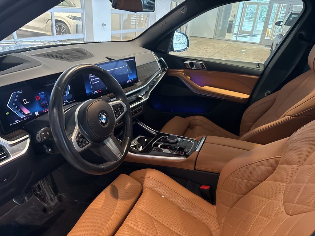 Used 2024 BMW X5 xDrive40i w/ M Sport Package image 9